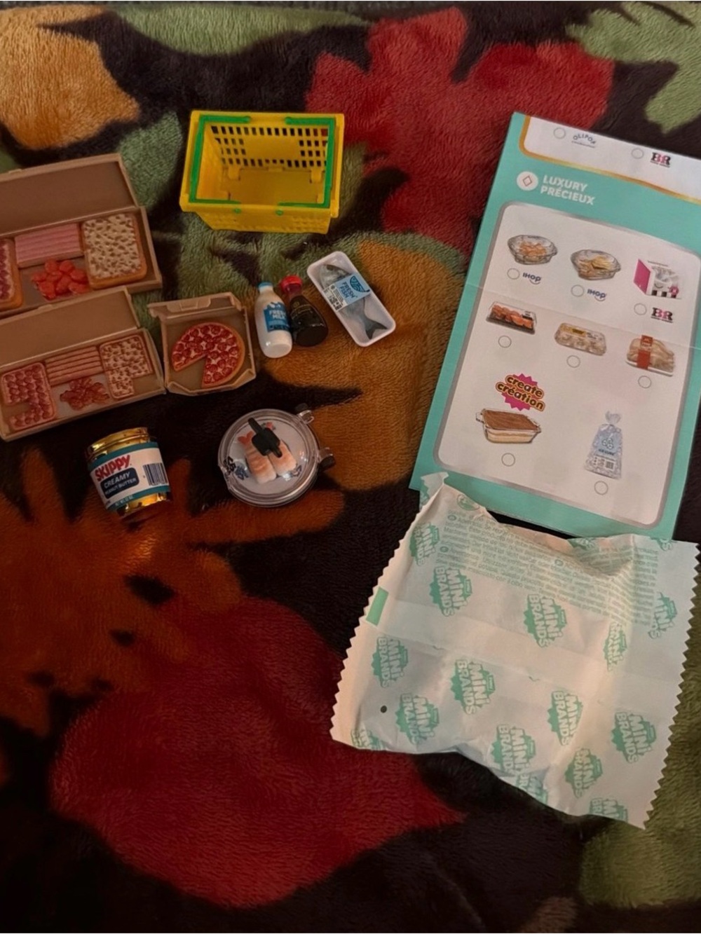 Mini mini brands food